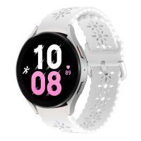 Curea din silicon perforată cu model eses pentru Samsung Galaxy Watch 4, 5, 6, 7 - Albă, 20 mm