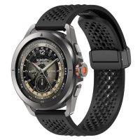 Banda din silicon perforată cu cataramă magnetică - Negru, 22 mm