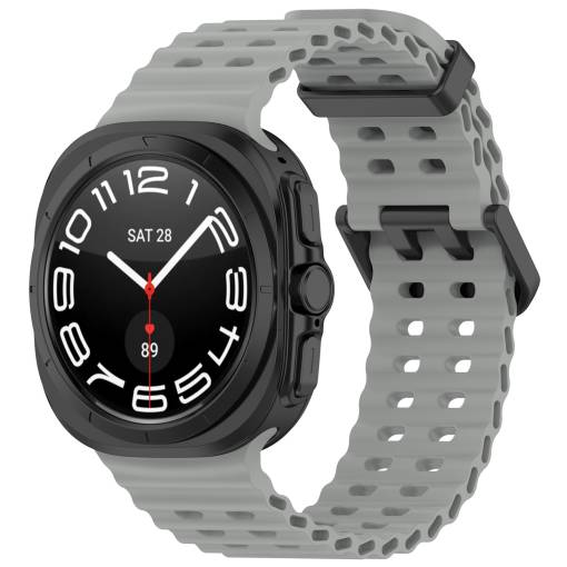 Foto - Brățară din silicon perforată cu cataramă magnetică pentru Samsung Galaxy Watch Ultra 47 mm - Gri