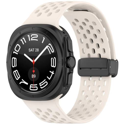Foto - Brățară din silicon perforată cu cataramă magnetică pentru Samsung Galaxy Watch Ultra 47 mm - Bej