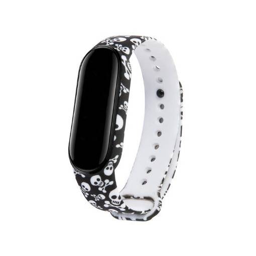 Vzorovană cu cranii